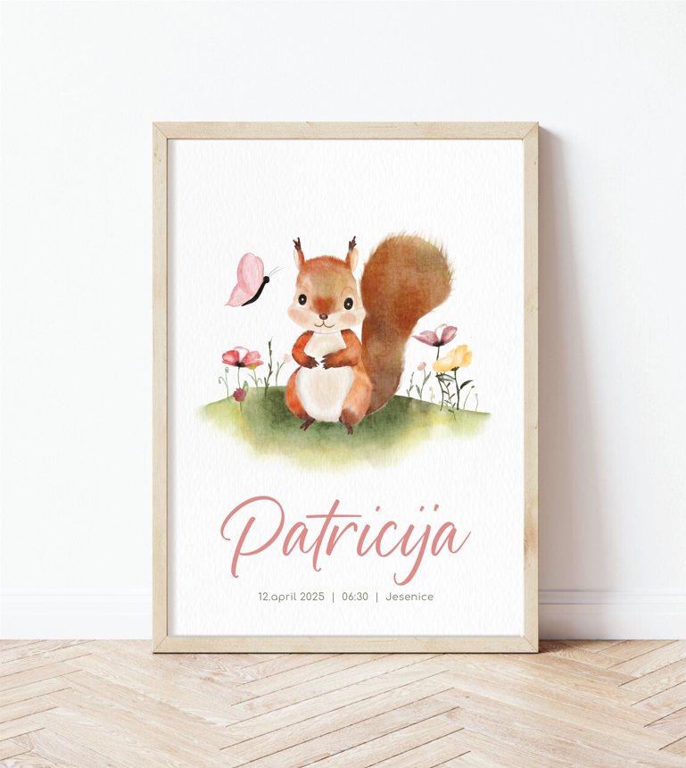Personaliziran plakat z rojstnimi podatki z ilustracijo veverice Odlično darilo ob rojstvu ali kot dekoracija otroške sobe.