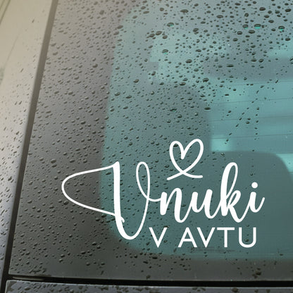 Avtonalepka z napisom Vnuki v avtu